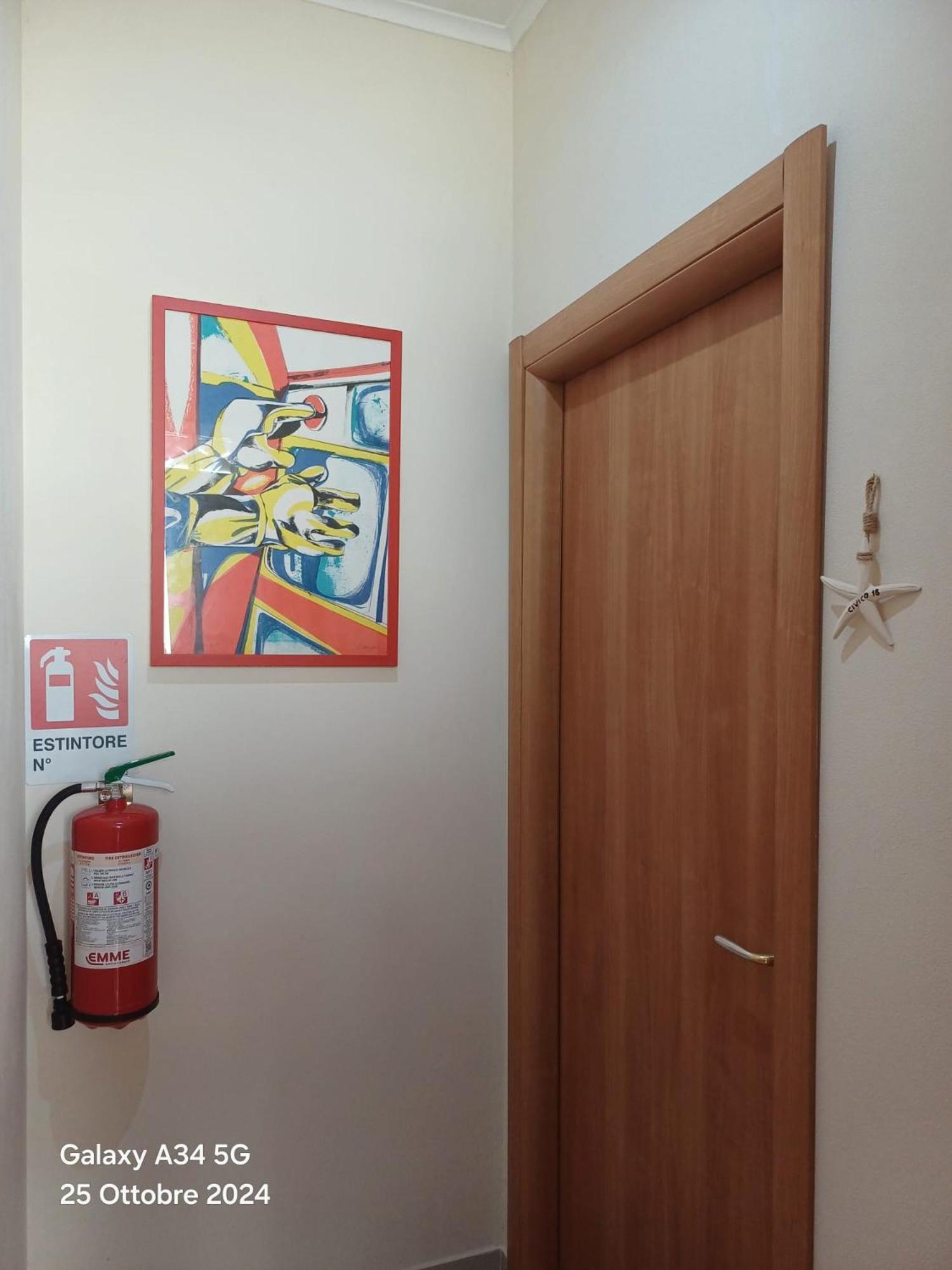 Civico18 Apartment Fiumicino Luaran gambar